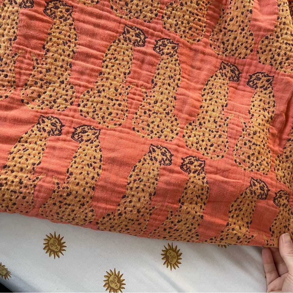 Opalhouse Cheetah Leopard Salmon Pink Cotton Blanket Queen/Full Size